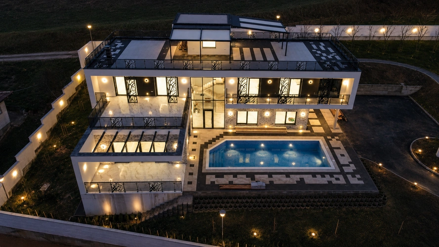 Дизайнерская вилла в курортном стиле фото-3